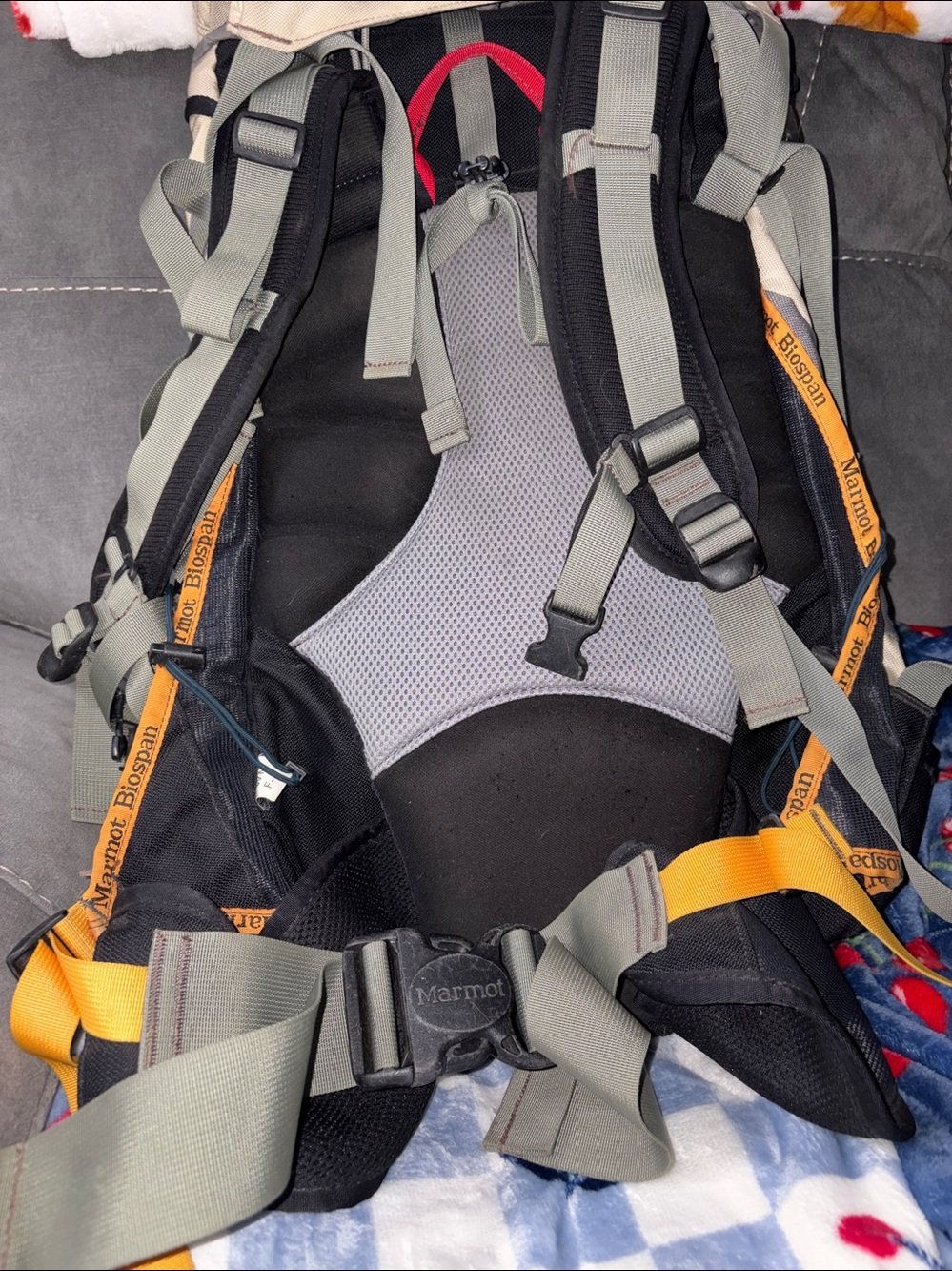 Marmot Diva 36 Hiking and Camping Backpack EUC - Picture 9 of 10